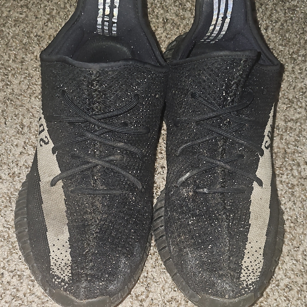 Adidas Yeezy boost 350 V2 ‘BLACK/WHITE